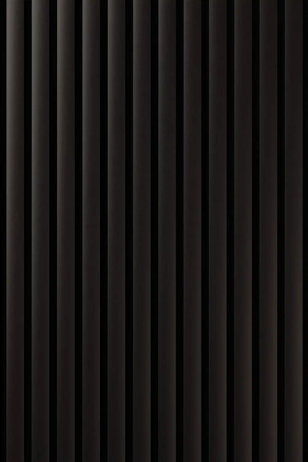 Panneau acoustique en métal Plain Polished Gunmetal, vue rapprochée de la surface